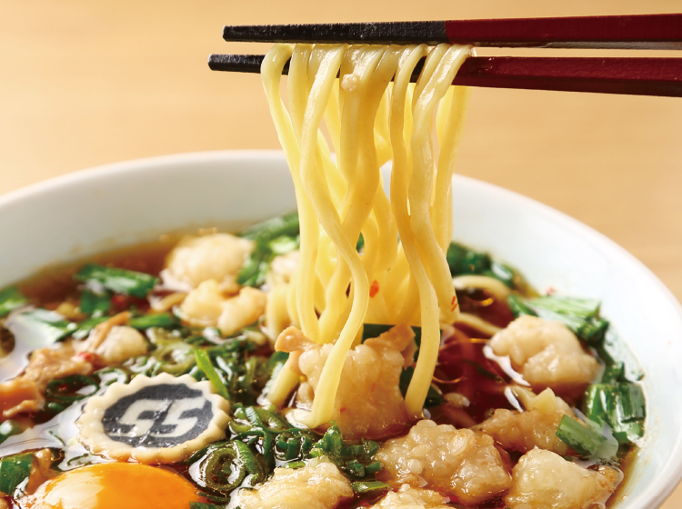 国産牛ホルモンそば 990円