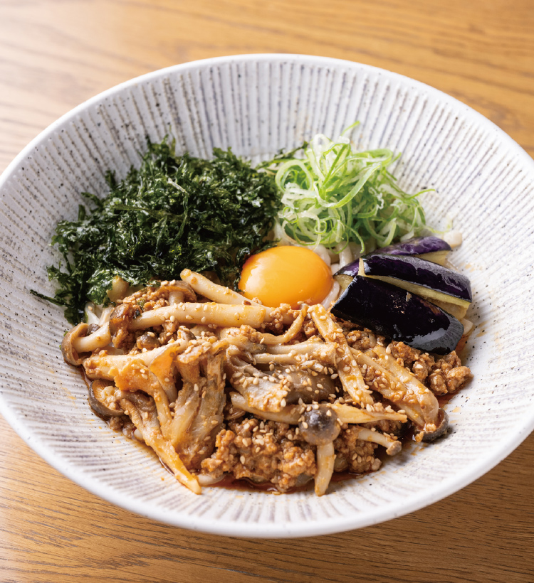 キノコの肉味噌坦々混ぜうどん