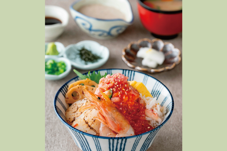 自家製 海鮮ユッケ丼 参福